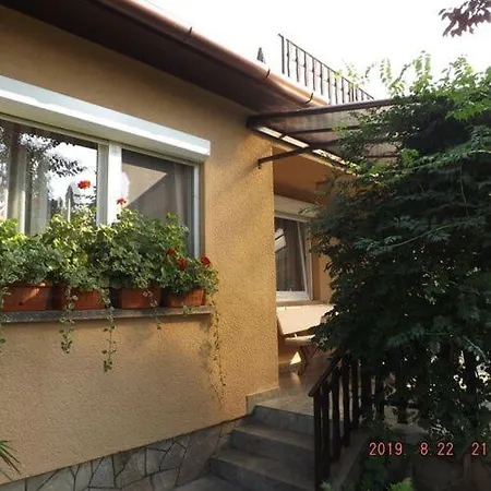 Vitus Nyaralo Holiday home Balatonfenyves